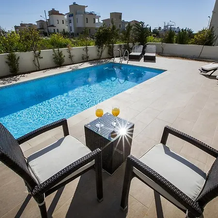 Golden Seaside Villas *