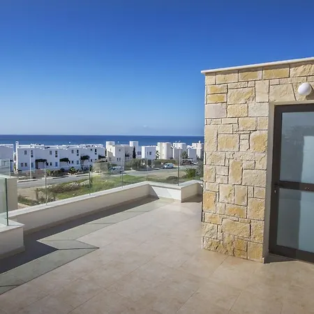 Golden Seaside Villas * Paphos