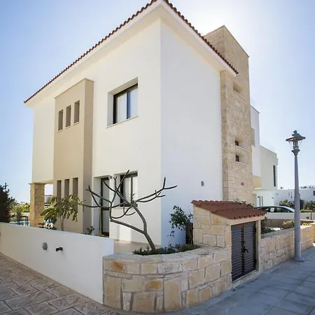 Golden Seaside Villas Villa Paphos