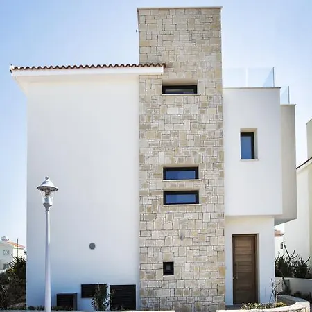 Villa Golden Seaside Villas Paphos